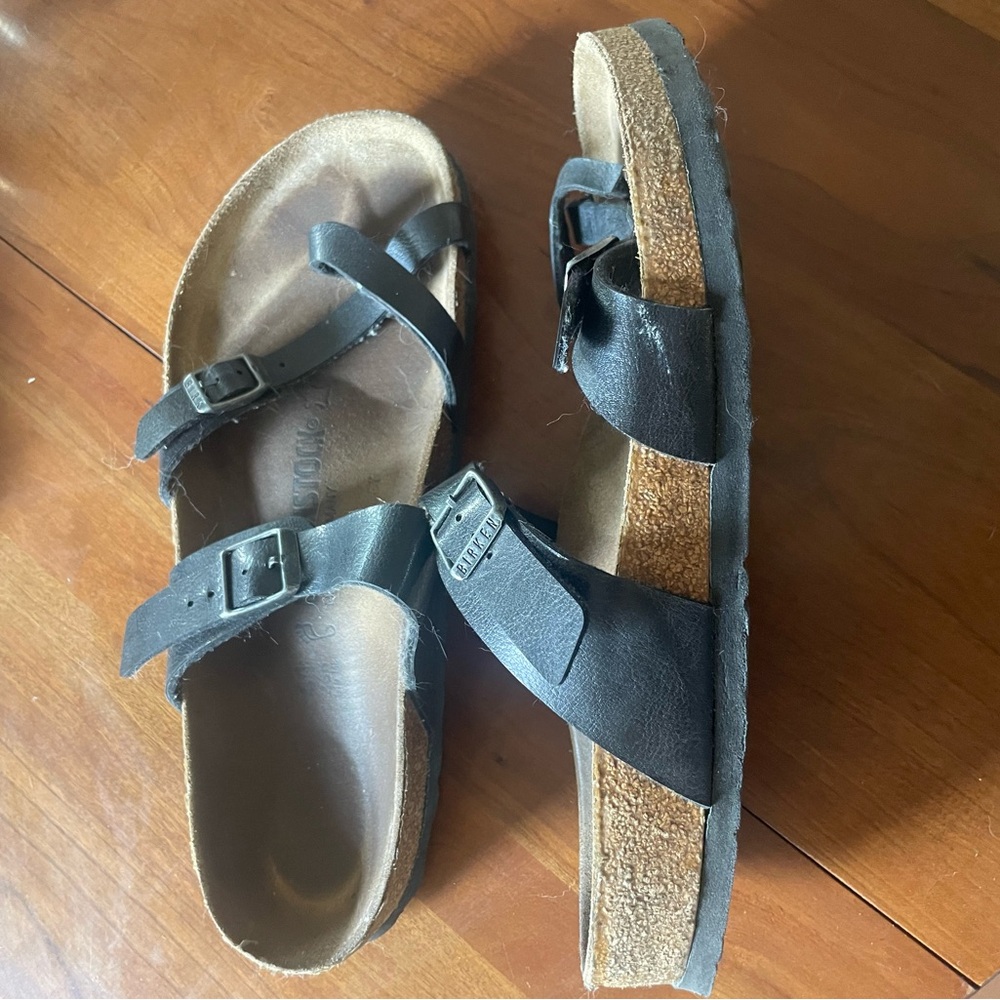 Black Leather Sandals with Buckles